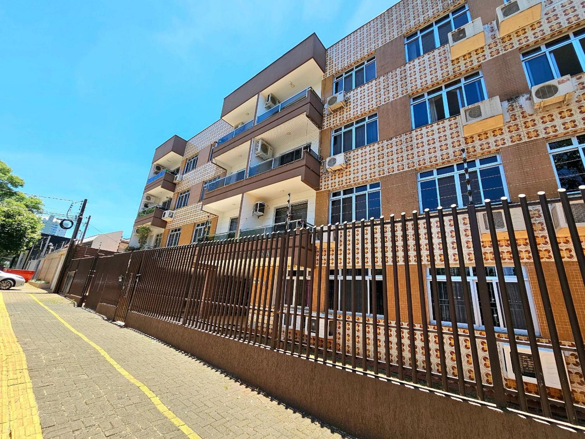Centro De Foz, Ate 8 Pessoas Com Garagem